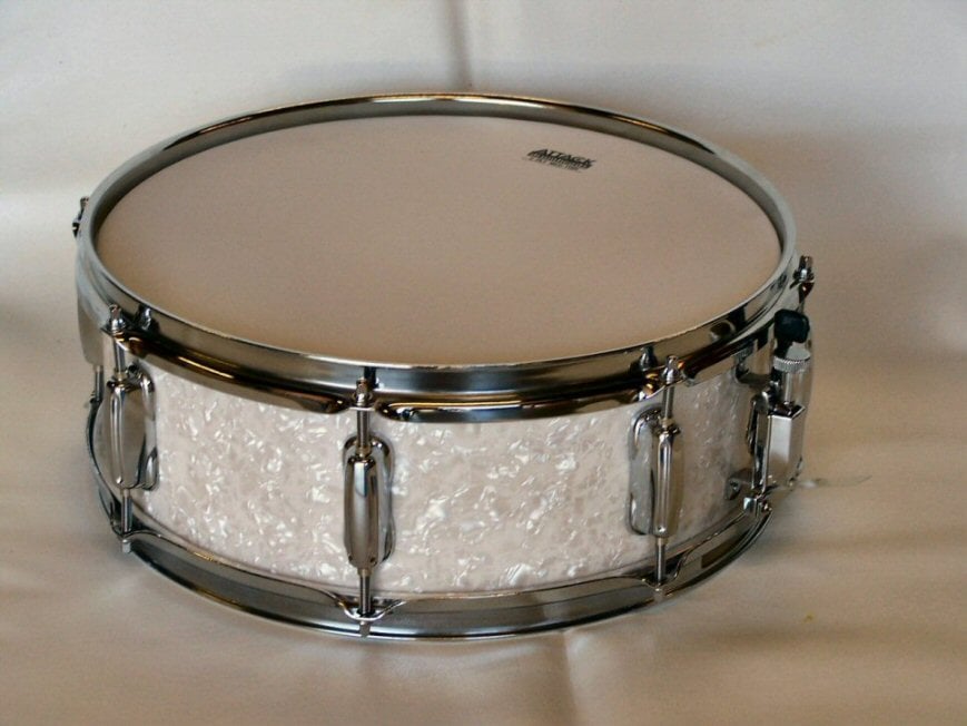 14"X5" 10ply Hi Gloss White Pearl Snare...